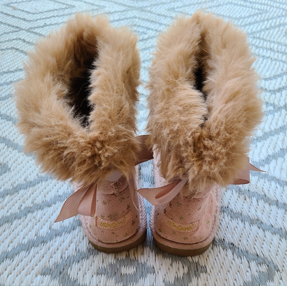 Suede-look blush pink boots with faux fur lining, size 11 (girls) - Picture 4 of 6